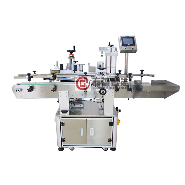 Etichettatrice automatica per vino