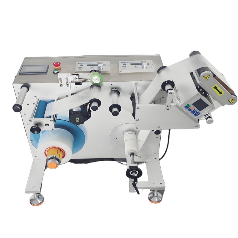 Macchina ribobinatrice ad alta velocità